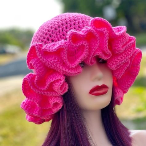 Crochet ruffle hat Ruffle Hats Crochet, Ruffle Hat Crochet, Ruffle Crochet Hat, Crochet Bucket Hat Free Pattern, Easy Crochet Bucket Hat, Hobby Aesthetic, Crochet Ruffle Hat, Crochet Fits, Ruffle Crochet