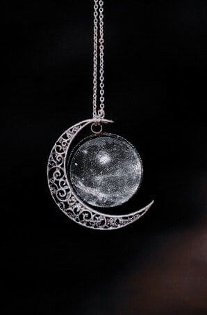 Silver Moon Aesthetic, Moon Elf Aesthetic, Necklace Dark Aesthetic, Dark Feminine Style, Pandora Moon, Latest Simple Mehndi Designs, Crystal Goddess, Magic Aesthetic, Simple Mehndi Designs