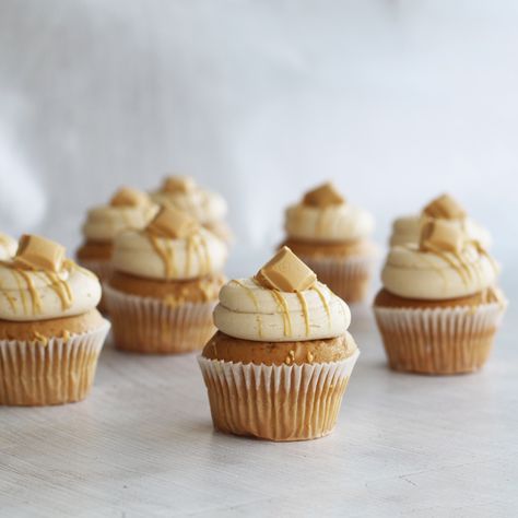 Caramilk Cupcakes Caramilk Cupcakes, Cupcake Gift, Seasonal Gifts, Gift Box, Baby Shower, Gifts