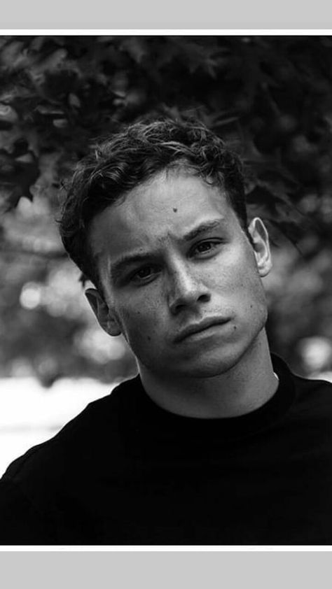 Animal Kingdom Tnt, Photoshoot Black And White, Finn Cole, Joe Cole, Hey Handsome, Peaky Blinders, Im In Love, Rock And Roll, Actors