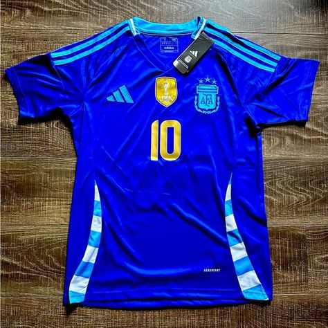 Argentina Away Jersey Messi 10 Copa America 2024 Size L Jersey Argentina, Argentina Copa America, Messi 10, Fifa, Adidas, 10 Things, Closet, Quick Saves, Argentina