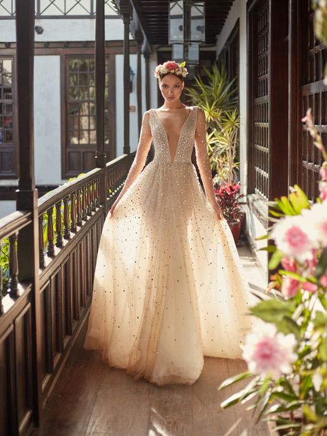 Amaya front Cream Color Wedding, Galia Lahav Wedding Dress, Glamour Vintage, Galia Lahav, Couture Bridal, Color Wedding, A Wedding Dress, Beautiful Wedding Dresses, Fall 2018