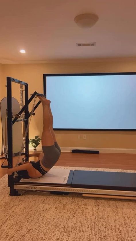 Pilates Tower, Pilates Challenge, Pilates At Home, Pilates Reformer Exercises, Core Work, Pilates Instructor, Core Strength, Pilates Reformer, Pilates