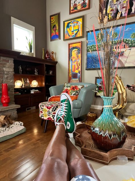 Converse and Home Decor ᴮᵉ ᴷᶤᶰᵈ #fashionistaover40 #Fashionforward50s #chic50s #fashionable50s #fashionover50 #streetstyle #stylingover50 #streetfashion #over50styleblogger #latinabloggerover50 #latinalifestyleblogger #latinastyleblogger #50plus #over50style #lifestyleblogger #letsdisruptaging #latinafashionblogger #50plusstyle #latinablogger #disruptaging #fierce50s #styleover50 #agelessfashion #latinacontentcreator #latinacreatives Neo Soul Home Decor, Black Culture Decor, African American Interior Designers, Afro Boho Home Decor, Afrocentric Home, Afrocentric Home Decor, Afrobohemian Home Decor, Afro Boho Living Room, Afro Chic Home Decor