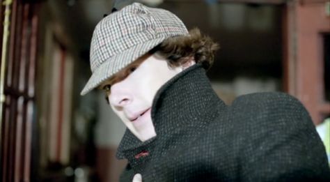 Deerstalker hat (a la Cumberbatch dodging paparazzi). Deerstalker Hat, Sherlock Holmes Quotes, Detective Sherlock Holmes, Sherlock Holmes Benedict, Sherlock Series, Mr Holmes, Sherlock Holmes Benedict Cumberbatch, Sherlock Quotes, Mrs Hudson