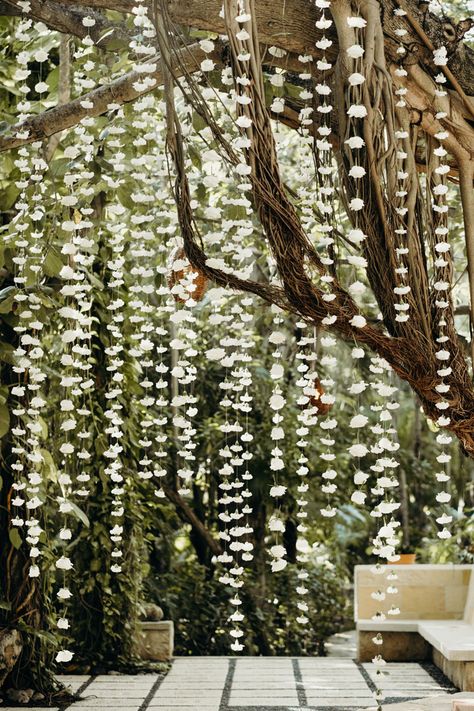 Kelly & Cris – Vanessa Jaimes Hanging Flowers Wedding, Tree Wedding Ceremony, Hanging Flower Arrangements, Wedding Planning Decor, Wedding Ceremony Flowers, Ceremony Flowers, Hanging Flowers, Wedding Arrangements, Tree Wedding