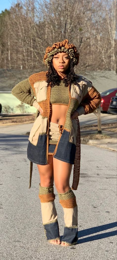 Island Tour Outfit, Yarn Outfits For Women, Fall Crochet Outfit Ideas, Crochet Ideas Black Women, Full Crochet Outfit, Crochet Earthy Outfits, Earthy Crochet Outfits, Crochet Outfit Set, Crochet Fall Outfits