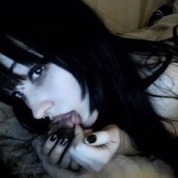 #gothic #gothaesthetic #scenekid #scenecore #vampire #vampcore #vampireaesthetic #gothgirl #darkacademia #darkcore #darkred #darkredaesthetic #deftonesaesthetic #imjustagirl #whispers #lanadelrey #ldr #lanadelreyaesthetic #y2kaesthetic #y2kfashion Goth Baddie, Goth Gf, Emo Makeup, Foto Poses, Emo Girls, Foto Ideas Instagram, Good Girl, Discord Server, Cute Poses