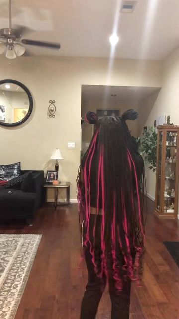 Pink Peak A Boo, Braids W Curly Ends, Small Knotless Braids, Peak A Boo, Small Knotless, Colored Box Braids, Cute Box Braids, Short Box Braids Hairstyles, Peekaboo Hair