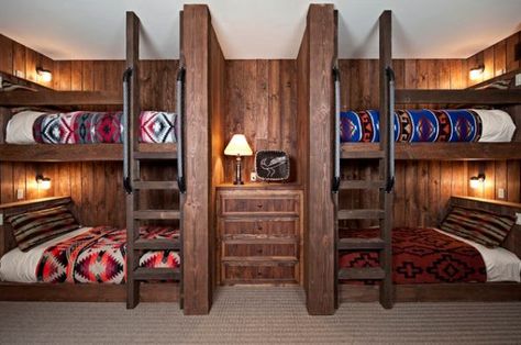 Built In Bunk Bed Ideas | Wooden bunk beds for four separated by a built-in storage cabinet Hunting Lodge Decor, Modern Bunk Beds, Cabin Bedroom, Built In Bunks, Bunk Rooms, Bunk Bed Designs, Small Bedrooms, Cabin Living, Bunk Room