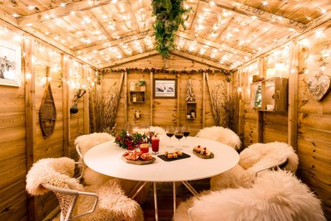 Wooden Lodges, Lodge Aesthetic, Alpine Lodge, Winter Lodge, Ski Lodge Decor, Apres Ski Party, London House, Ski Chalet, Ski Lodge