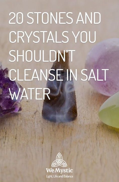 Salt Water Cleanse, Salt Cleanse, How To Clean Stone, Crystal Seashells, How To Clean Crystals, Cleansing Stones, Jade Crystal, Cleansing Crystals, Crystals Healing Properties