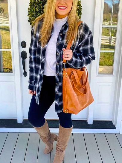 Navy blue and white buffalo plaid flannel shirt outfit for fall Plaid Flannel Shirt Outfit, Flannel Shirt Outfit Women, Flannel Shirt Outfit, Outfit For Fall, Plaid Shirt Women, Buffalo Plaid Flannel, Oversized Flannel, Flannel Women, Long Sleeve Flannel