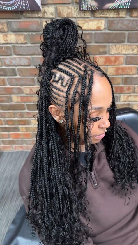 Fulani Braids With Bun, Tribe Braids, Funali Braids With Knotless, Ashanti Braids, Trending Braids Hairstyles, Big Fulani Braids, Funali Braids, Cornrows Braids For Black Women, Short Box Braids Hairstyles