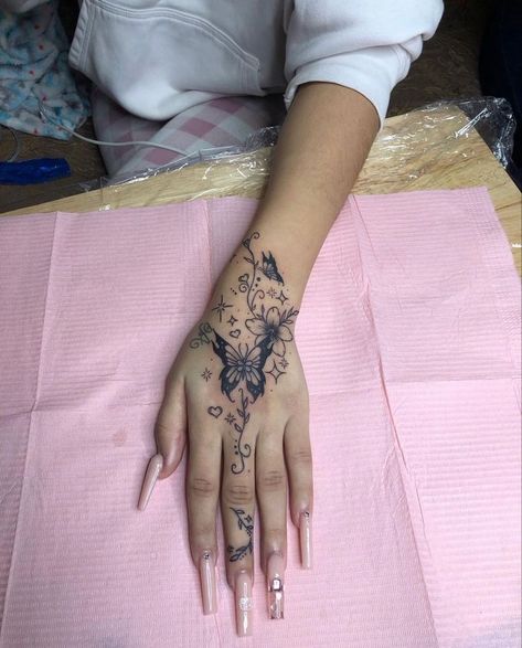 Cover Up Tattoo Design, Tattoo After Care, Designer Tattoo, Butterfly Hand Tattoo, Tattoo Ideas Unique, Inspo Tattoo, Tattoo Designer, Hand Tattoos For Girls, Tattoo Artist Tattoo