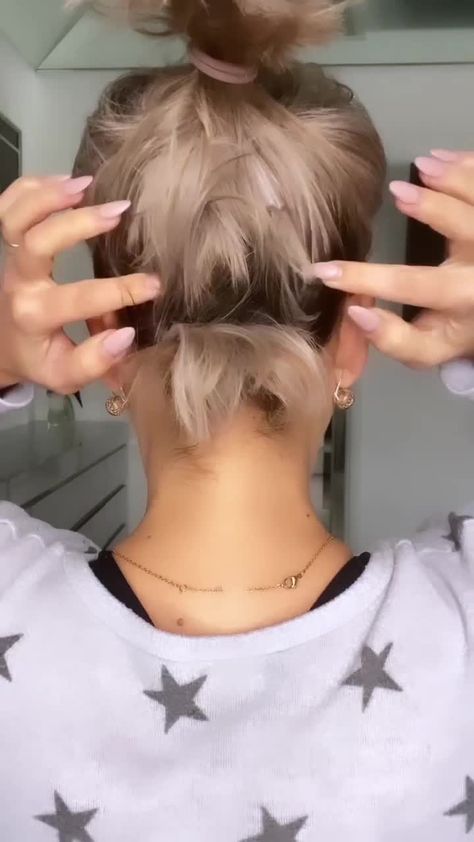 Haircut Design, Hair Styles Ideas, Short Hair Ponytail, Short Ponytail, Short Hair Up, Short Hair Hacks, Cute Hairstyle, Hair Hoco, Styles Ideas