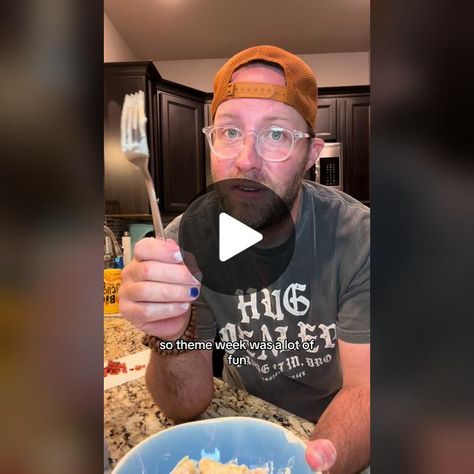 54.7K likes, 921 comments. “@amy@bellyfull.net <—original recipe for” Easy Oven Meals Simple, Your Barefoot Neighbor, Barefoot Neighbor, Tiktok Pasta, Main Dishes Meat, Tiktok Hacks, Chicken And Pasta, Tik Tok Recipes, Fast Meals