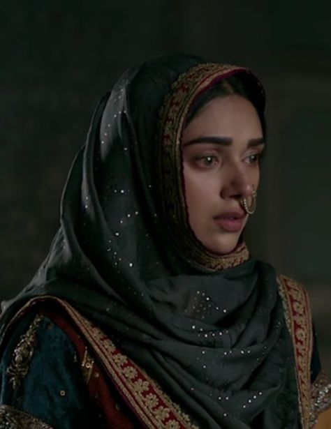 Padmavati Aditi Rao Hydari, Aditi Rao Hydari As Mehrunisa, Padmavat Aditi Rao Hydari, Mehrunisa Padmaavat, Aditi Rao Hydari Padmavati, Mehrunissa Padmaavat, Aditi Rao Hydari Aesthetic, Ancient Aesthetic, Scarf Aesthetic