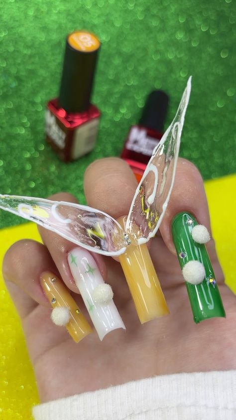 Nail art 💅 Manicure | Bubbles tutorial 🔥 | Instagram Bubbles Tutorial, Fall Butterfly, Butterfly Nail Designs, Fall Manicure, Fall Nail Trends, Butterfly Nail Art, Seasonal Nails, Fall Nail Art, Butterfly Nail