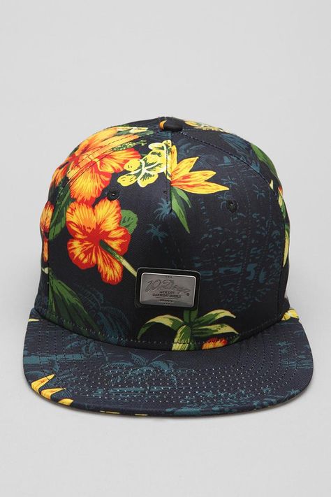 Tropical snapback hat from 10.Deep. Mens Snapback Hats, Man Hat, Simply Chic, Floral Fashion, Snap Back, Cute Hats, Cool Hats, Cap Design, Snapback Cap