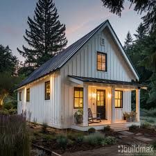 Morton Building Homes, Farmhouse Exterior Colors, Metal Roof Houses, Exterior House Siding, Metal Roof Colors, White Siding, Farmhouse Paint Colors, Exterior Modern, Farm House Colors