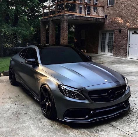 Mercedes Benz Suv, Mercedes Auto, Tmax Yamaha, Lamborghini Veneno, Lux Cars, Pagani Huayra, Car Goals, Mercedes Car, Mercedes Benz Cars