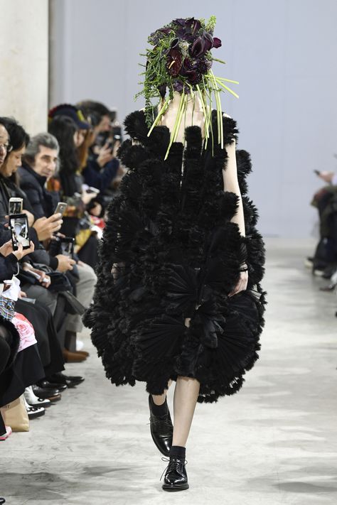 Awkward Girl, Noir Kei Ninomiya, Kei Ninomiya, Summer Goth, Fashion Media, Vogue Japan, Runway Models, Fashion Show Collection, Fall 2018