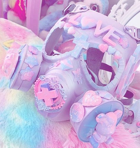 Yami Kawaii Art, Creepy Cute Fashion, Chunky Accessories, Pastel Punk, Barbie Bridal, Pastel Kawaii, Scary Mask, Kawaii Goth, Kawaii Core