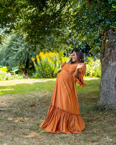 Congratulations, Bola and Dimeji Maternity Photoshoot for Bola, it was a superb experience shooting them. Also, it's a boy ❤️🫶🏾 . . #maternity #baby #babyphotoshoot #maternityphotography #maternityphotography #londonphotographer #London #ukphotographer Modest Maternity Photos, Pictures Black Women, Modest Maternity, Pregnancy Pictures, London Photographer, Maternity Photoshoot, Maternity Photos, Baby Photoshoot, Maternity Pictures