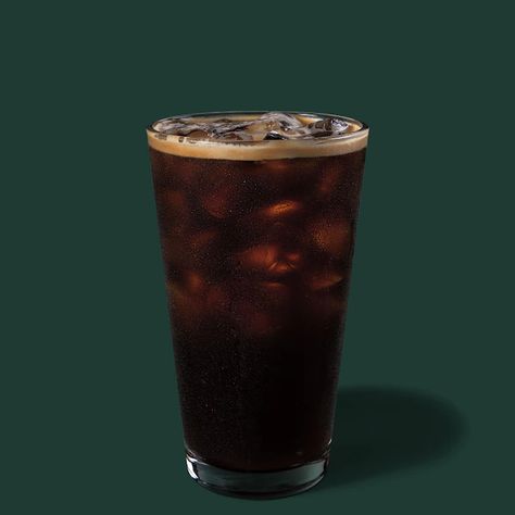 Iced Americano Starbucks, Americano Starbucks, Starbucks Cold Brew, Low Calorie Starbucks Drinks, Coffee At Starbucks, Cafe Starbucks, Café Starbucks, Best Iced Coffee, Sugar Free Drinks