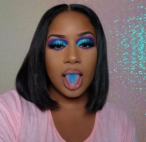 Juneteenth Makeup, Blue Makeup Look, Birthday Makeup Looks, Face Beat Makeup, Blue Makeup Looks, Glitter Makeup Looks, Bold Makeup Looks, Cute Eye Makeup, Makeup For Black Skin