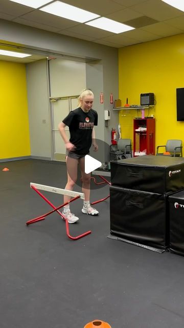 Tony Daniels on Instagram: "Increase your volleyball vertical jumping with these 3  drills 🔥 🔥 🔥 👀 👀 
*
Www.btbspeed.com 
*
Follow @btbspeed so we can bring your more content. 
===============

#VolleyballTraining #Volleyball #Plyometric #BTBSpeed #youthfitness #voleyball #voleybol #volleyball drills #volleyballgirls #volleyathome #volleyballtime #volleyballdrills #volleyballkill #volleyballinstagram #volleyballmemes #volleyballcoach #volleyathome #volleyballPlyometrics" Volleyball Memes, Volleyball Tips, Volleyball Training, Volleyball Drills, Coaching Volleyball, Drills, Volleyball, Bring It On, On Instagram