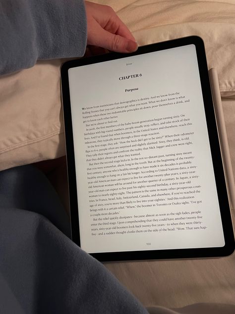 Online Reading Aesthetic, Reading Ipad Aesthetic, Ipad Book Aesthetic, Ebook Reader Aesthetic Ipad, Reading On Ipad Aesthetic, E Book Aesthetic, Reading On Ipad, Ipad Reading Aesthetic, Book Author Aesthetic