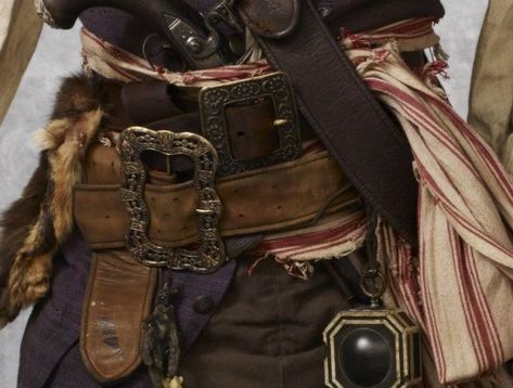 Pirate Aesthetic Clothing Male, Pirate Captain Aesthetic, Pirate Poses Reference, Fabian Seacaster, Pirate Aesthetic, Pirate Stuff, Elizabeth Swann, Pirates Life, Pirate Queen