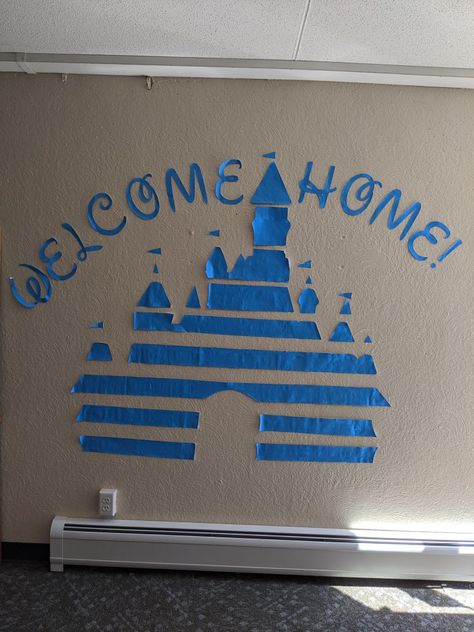 Disney Hoco Theme, Disney Theme Decorations, Disney Homecoming Theme, Homecoming Hallway Themes, Disney Hallway, Ra Hall Themes, Ra Floor Themes, Disney Door Decs, Dry Erase Board Drawings