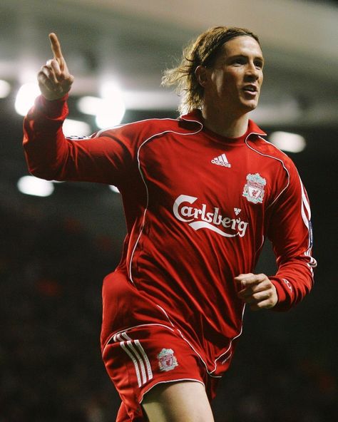 Fernando Torres Liverpool, Spain Players, Liverpool Photos, Animated Emojis, Football Images, Best Profile Pictures, Sport Art, Soccer Boys, Best Player