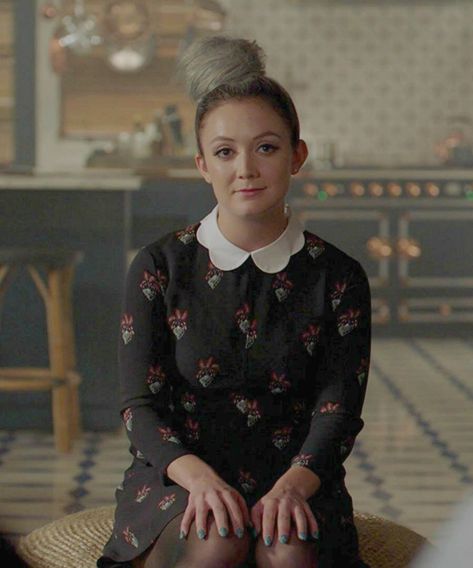 What Is Winter Anderson’s Game In American Horror Story: Cult?+#refinery29 Winter Anderson, American Horror Story Cult, Cult Games, American Horror Story Characters, Tv Characters Outfits, Ahs Cult, American Horror Story 3, Scary Characters, Billie Lourd