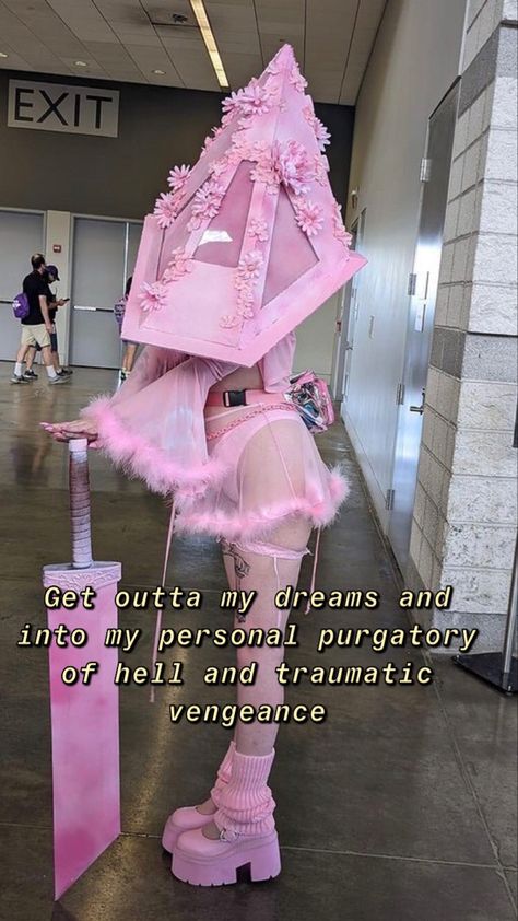 Silent Hill Outfit Aesthetic, Pyramid Head Cosplay Female, Pink Pyramid Head Cosplay, Pink Pyramid Head, Pastel Goth Pink Dresses For Halloween, Pink Kawaii Costume Dress, Cute Goth Outfits, Techno Outfit, Pink Harajuku Cosplay Costume