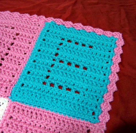 Filet Crochet Alphabet Charts, Crochet Alphabet Blanket, Crochet Alphabet Letters, Crocheted Accessories, Crochet Heart Blanket, Crochet Patterns Baby Girl, Crochet Alphabet, Crochet Letters, Fillet Crochet Patterns