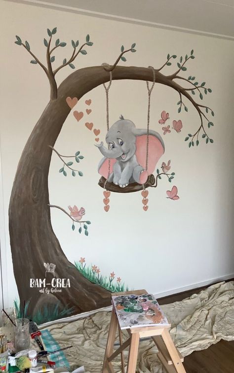 Painting Ideas Disney, Disney Playroom, Dumbo Nursery, Disney Mural, Disney Themed Nursery, Baby Room Paintings, Simple Wall Paintings, Disney Wall Art, Kids Bedroom Art