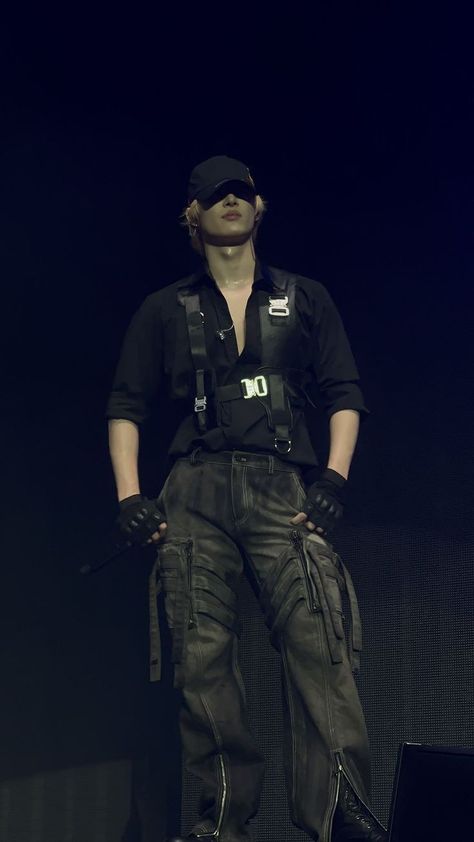 Mingi On Stage, Tall Kpop Idols, Ateez Cyberpunk Outfit, How Similar Are You To Kpop, Princess Mingi, Mingi Ateez, Song Mingi, 17 Kpop, Song Min-gi