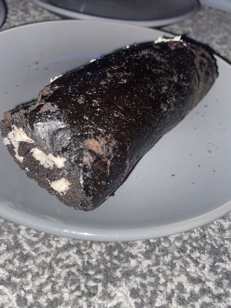 Oreo sushi cake. #Yum #Yummy Oreo Meme, Oreo Sushi, Sushi Cake, Oreo, Steak, Cake, Quick Saves