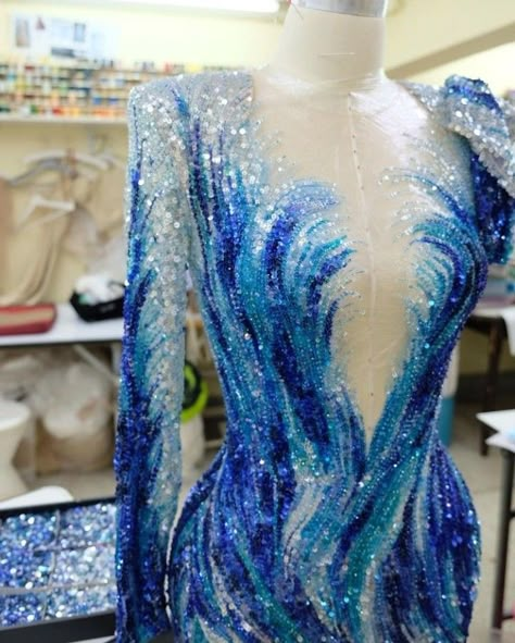 Ride The Wave Theme Dress, Water Themed Dresses, Water Dress Design, Water Costume Ideas, Water Inspired Dress, Water Inspired Fashion, Water Themed Dress, Water Inspired Outfits, Water Gown