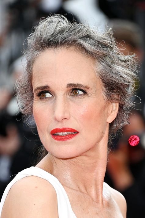 At 64, Andie McDowell Is A Silver-Haired Goddess | British Vogue Andie Macdowell Hair, Andie Mcdowell, Grey Hair Looks, Grey Hair Over 50, Andie Macdowell, 50s Women, Going Grey, Feel Powerful, Grey Hair Inspiration