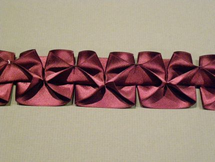 The Box Pleat Experiments, Part One: Single and Double Garland Trim - Threads Ribbon Pleating, Ribbon Tutorial, Threads Magazine, Magazine Article, Ribbon Art, Ribbon Work, Silk Ribbon Embroidery, Ribbon Crafts, Fabric Ribbon