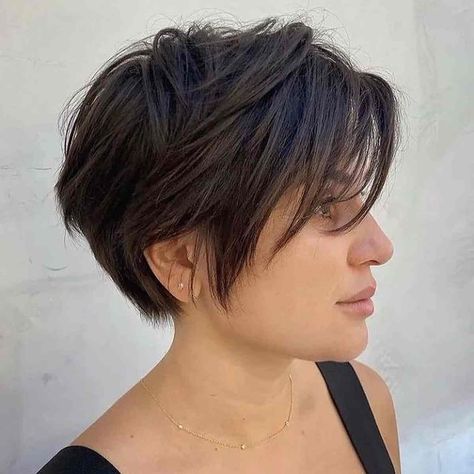 Short Haircuts Wavy Thick Hair, Long Pixie Haircut For Thick Hair Messy, Long Textured Pixie Haircut, Wash And Go Pixie Haircut, Ear Length Hair With Layers, Long Pixie Bob, Bob Pixie Cut, Haircut Inspo, Short Sassy Haircuts