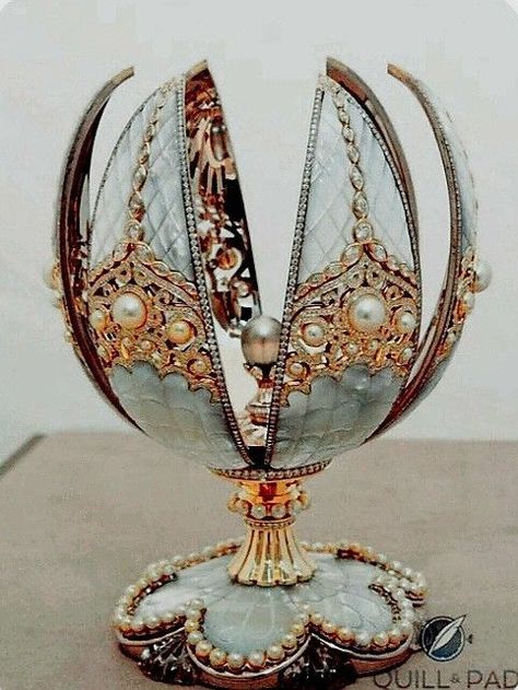 Fabrege Eggs, Egg Artistry, Egg Shell Art, Faberge Jewelry, Faberge Egg, Bijoux Art Nouveau, Egg Crafts, Faberge Eggs, Egg Art