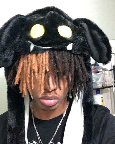 @unicorn_shawtty Dread Heads 13, Hot Dread Heads, Dread Heads With Braces, Dreadheads With Braces, Cute Dread Heads, Black Guy With Dreads, Black Boys With Dreads, Cute Dreadheads, Dyed Dreads Men