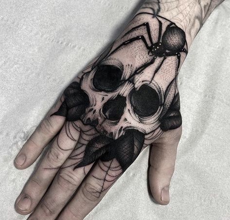 Dark Tattoo Ideas, Gotik Tattoo, Full Hand Tattoo, Feminine Skull Tattoos, Skull Hand Tattoo, Wicked Tattoos, Simple Tattoo Designs, Hand Tattoos For Women, Hand Tattoos For Guys