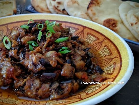 Zaalouk - Moroccan Eggplant Salad Moroccan Eggplant, Moroccan Restaurant, Small Eggplant, Eggplant Salad, Eggplant Dip, Baba Ganoush, Potato Masher, Red Pepper Flakes, Flatbread